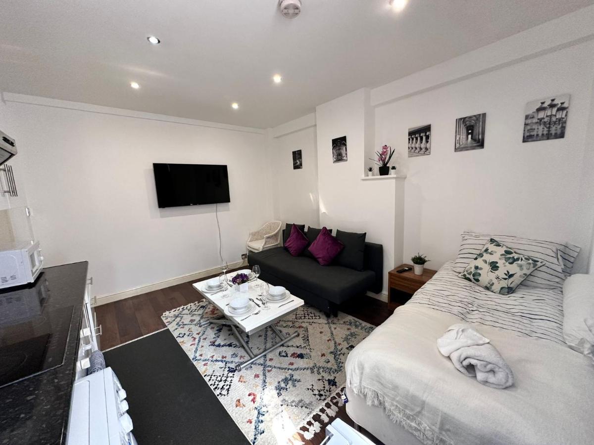 Central London 1-Bedroom Cozy Budget Apartment, Edgware Road Екстериор снимка